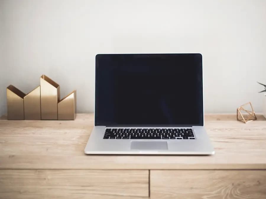 MacBook Air M3 13" 256GB — Nhóm văn phòng — group buy campaign